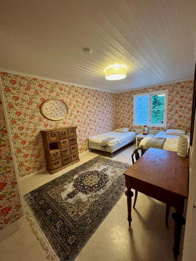 Idylliskt Hus Med Sjoeutsikt. Villa Östhammar Eksteriør billede